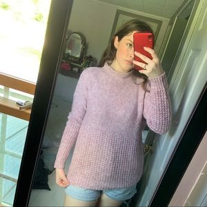 Cute high neck sweater 💓